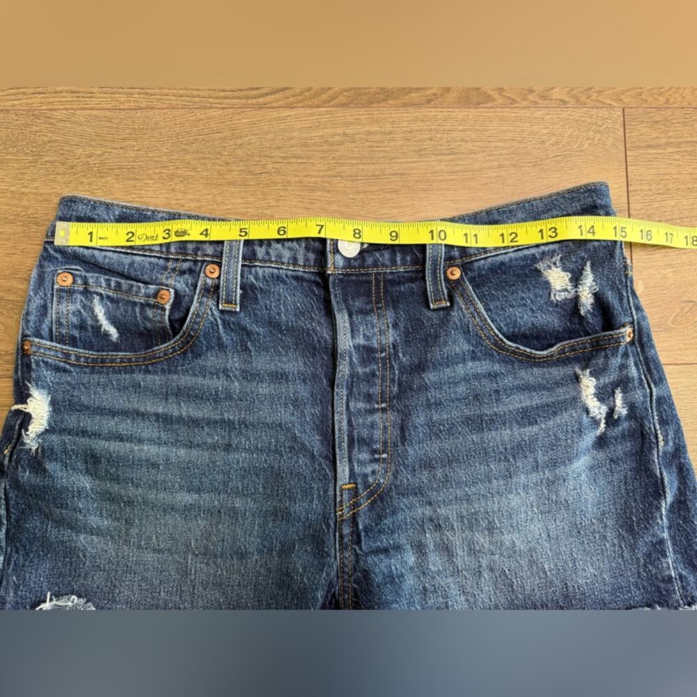 Levi's 501 High Rise Distressed Cut-off Denim Shorts Size 29 - Picture 8 of 10